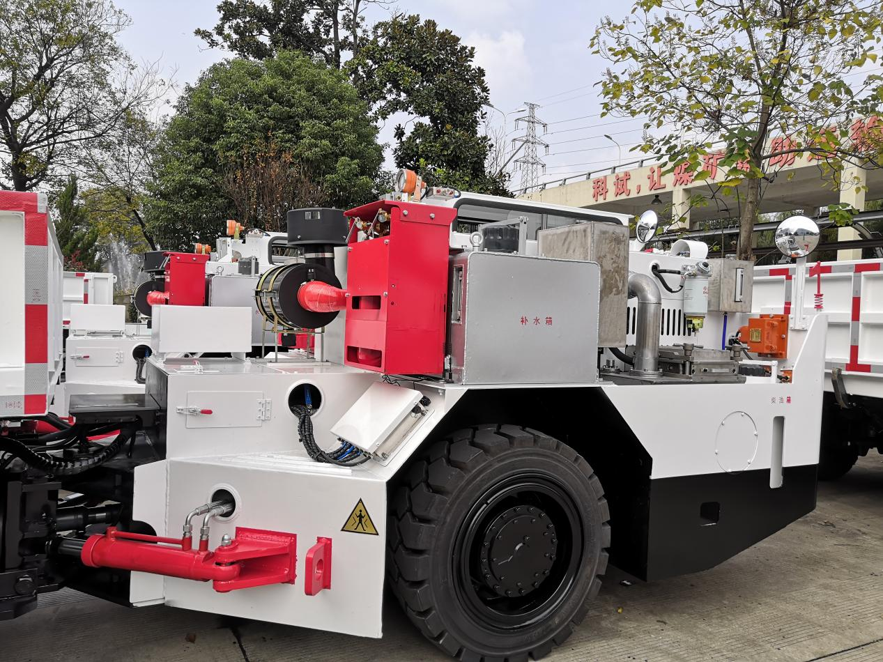 煤礦井下礦車自動滅火裝置